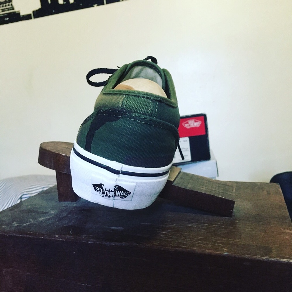 Vans - Picture 7 of 7